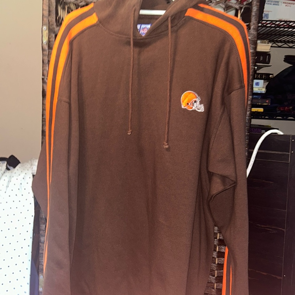 NWT Cleveland Browns large hoodie game day